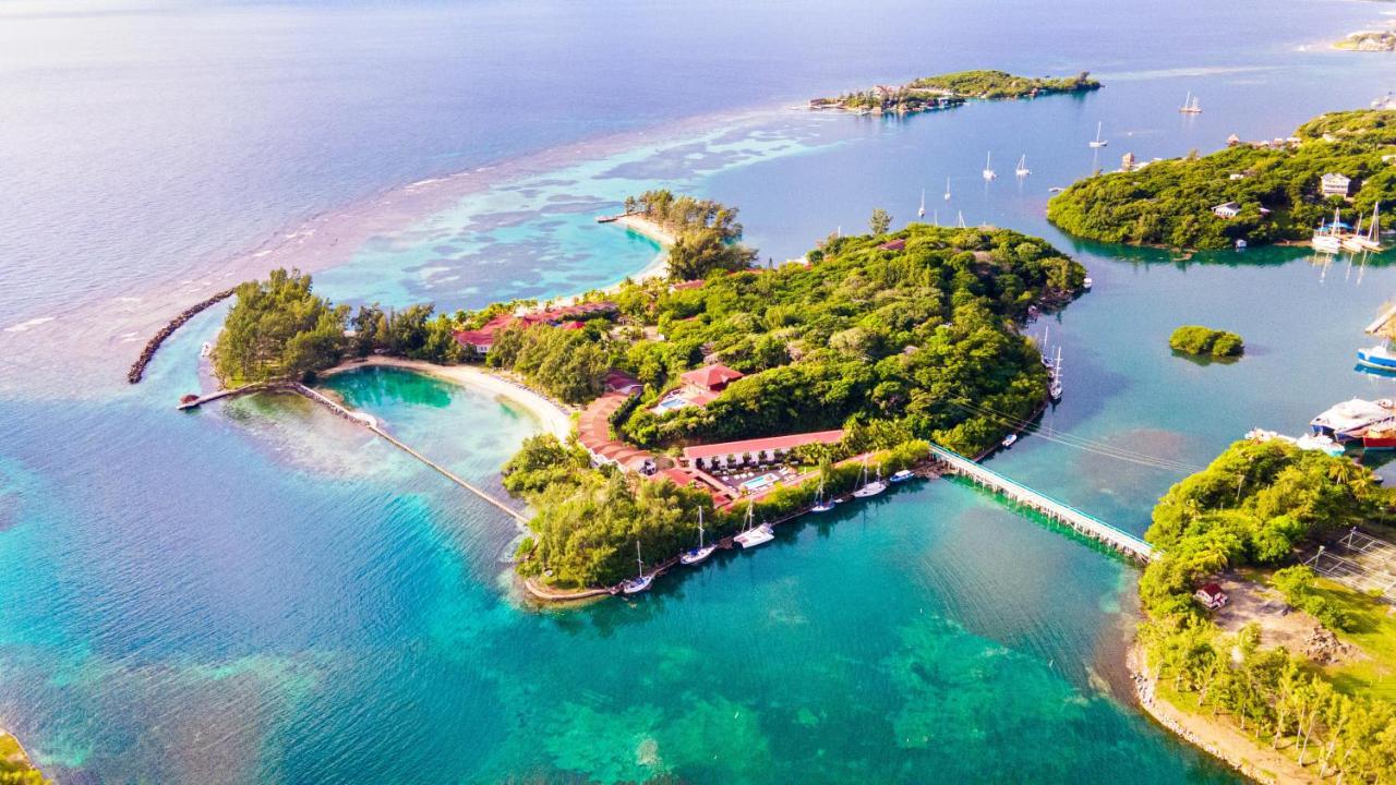 ファンタジー アイランド ビーチ リゾート アンド マリーナ オールインクルーシブ First Bight エクステリア 写真